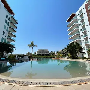 Apartamento A 2 Min De La Playa , Vista Al Canal By G P S Rentas, Mazatlán